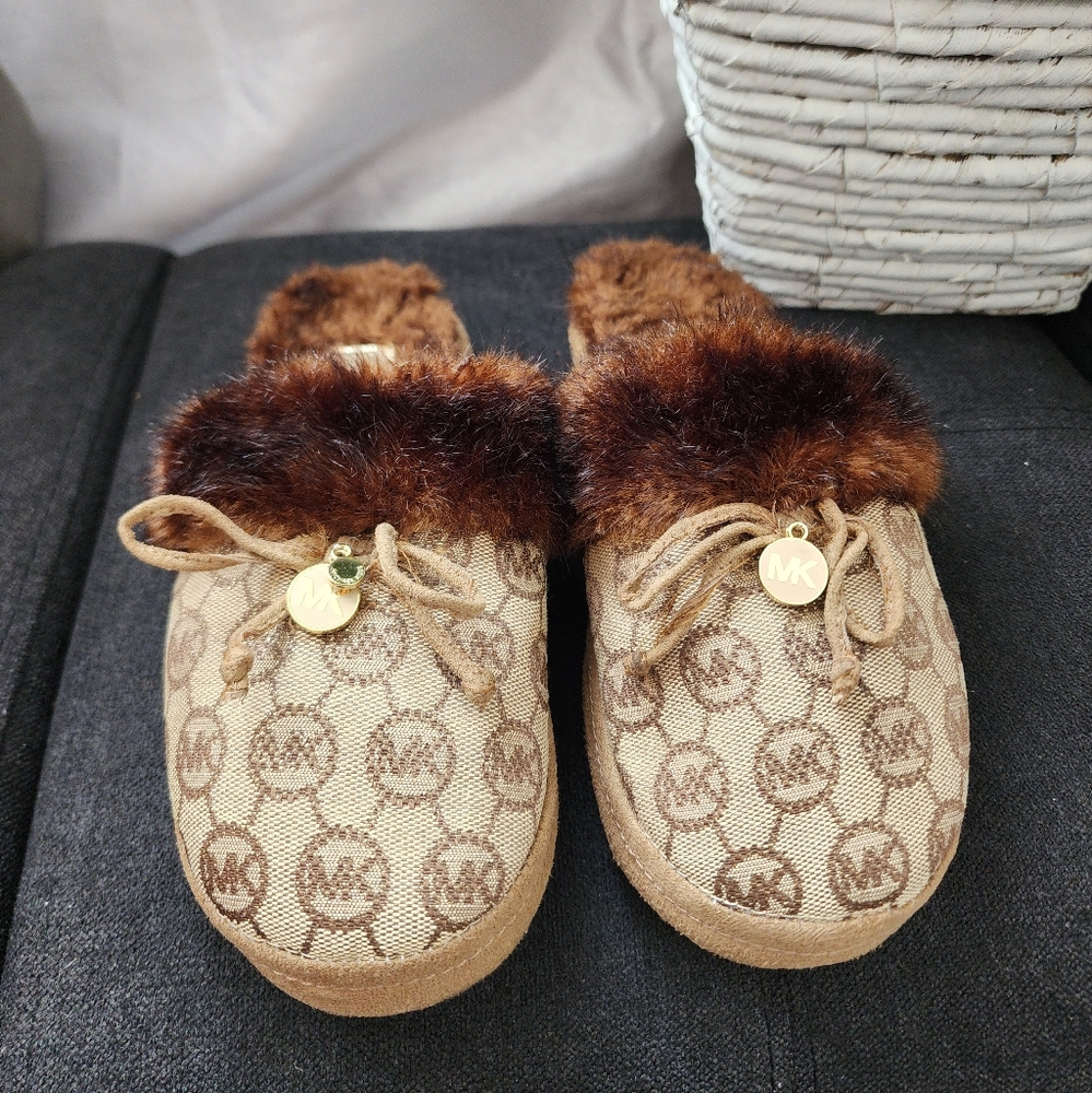 Michael Kors Women's Slide Brown Logo Faux Brown Fur Slippers Size 5
